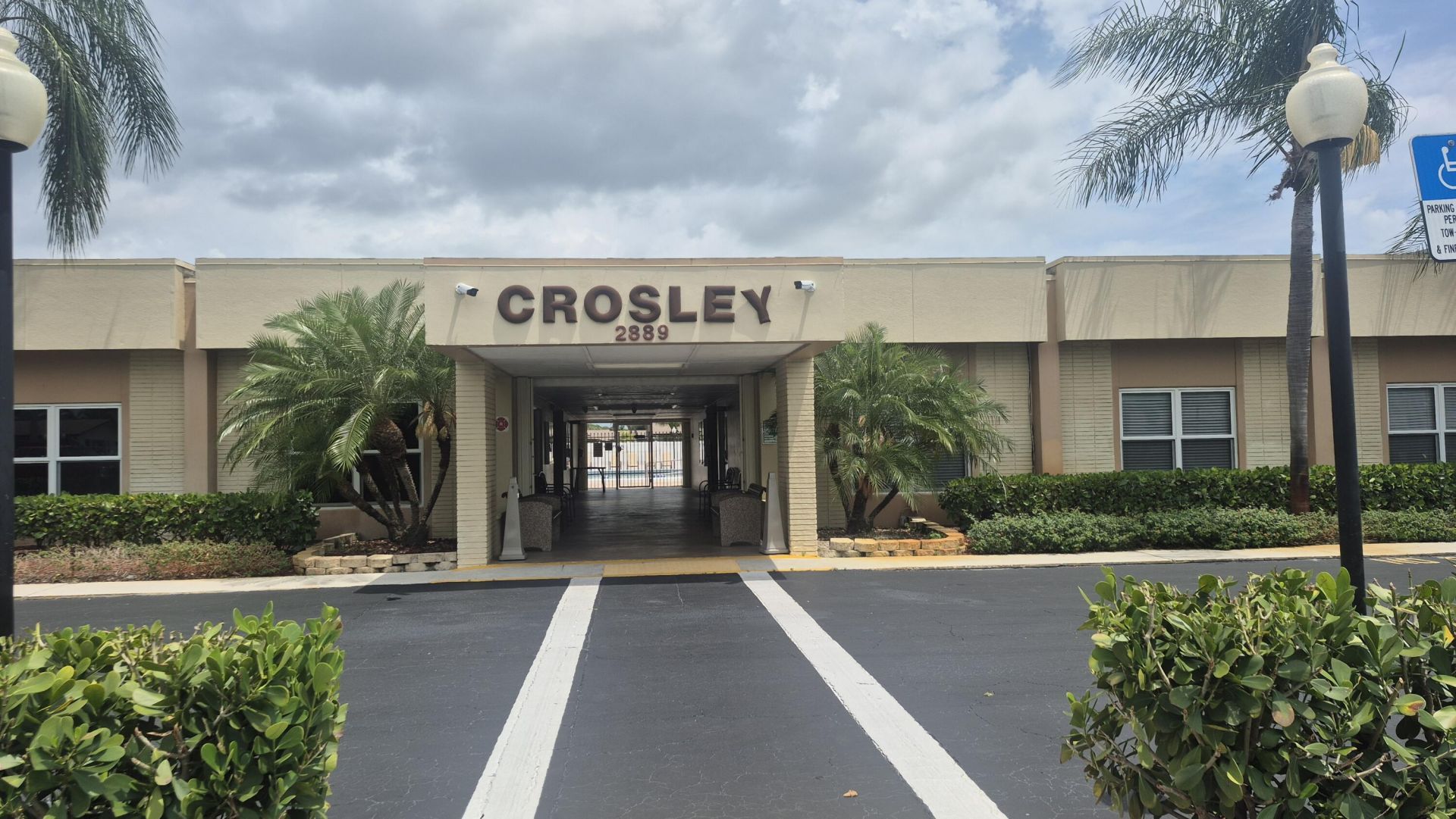 2805 Crosley Drive E, Unit Apt E, West Palm Beach, FL 33415 Photo