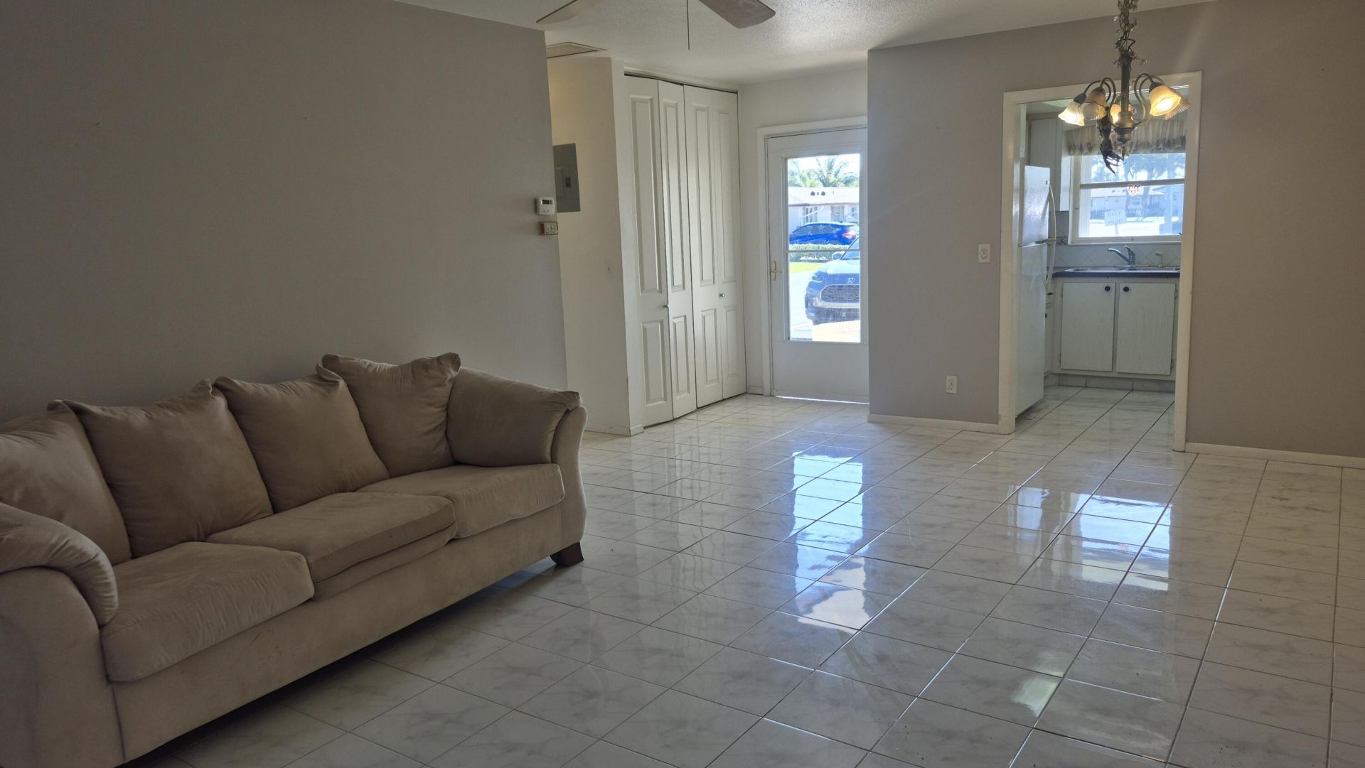 2805 Crosley Drive E, Unit Apt E, West Palm Beach, FL 33415 Photo