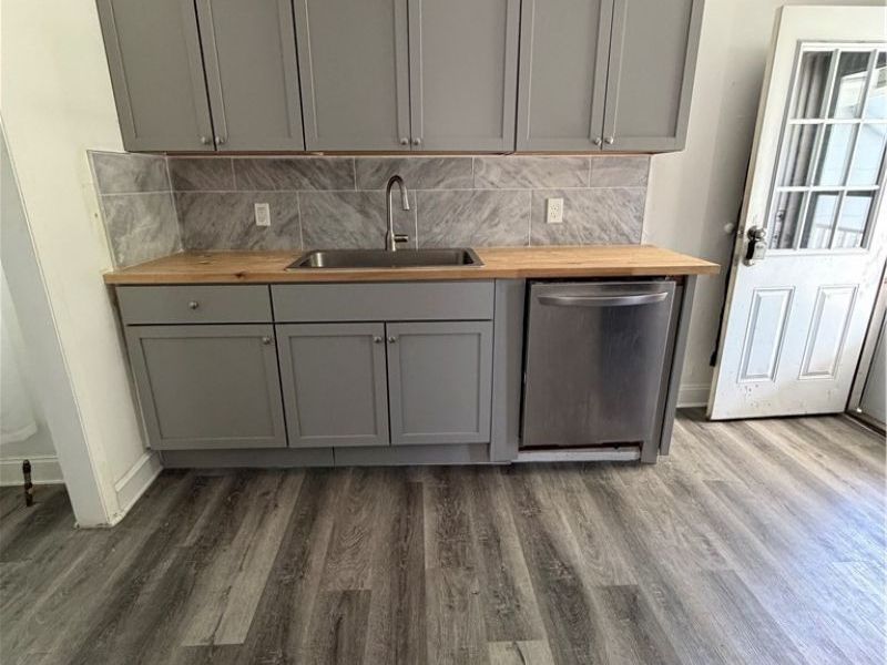 3482 W 136th Street , Cleveland, OH 44111 Photo 5