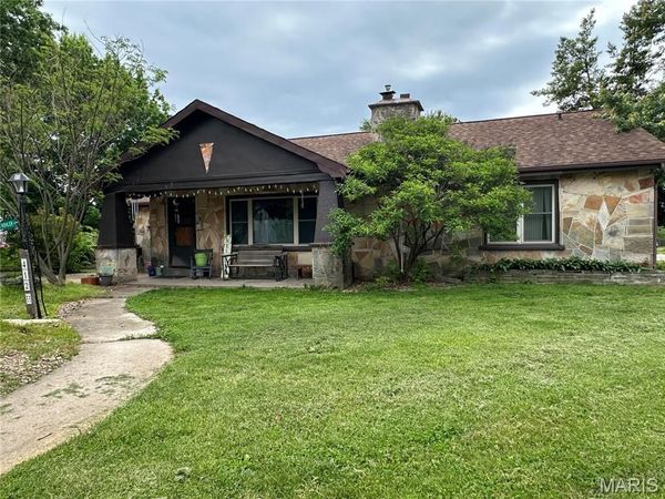 412 W Franklin Avenue , Owensville, MO 65066