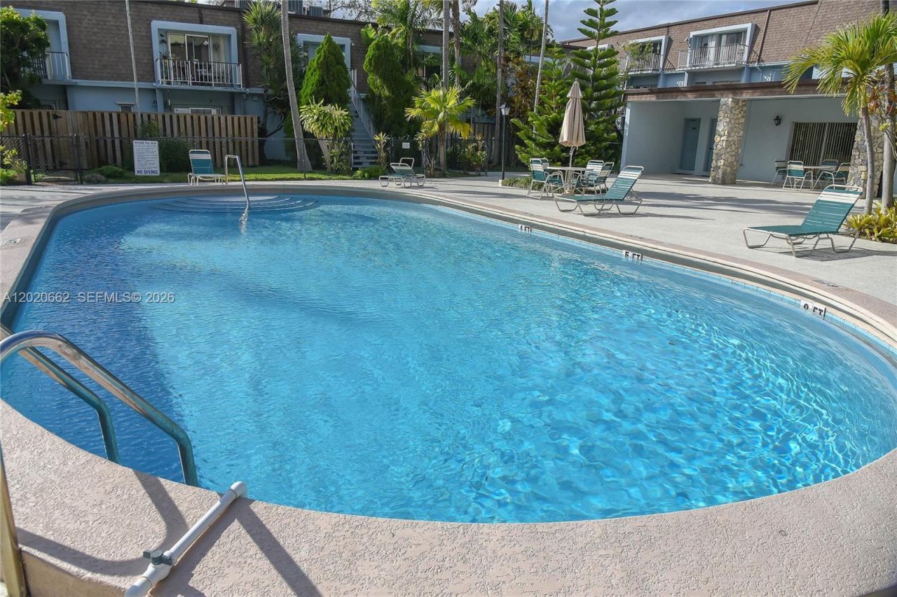 9611 SW 77th Ave, Unit 206A, Miami, FL 33156 Photo