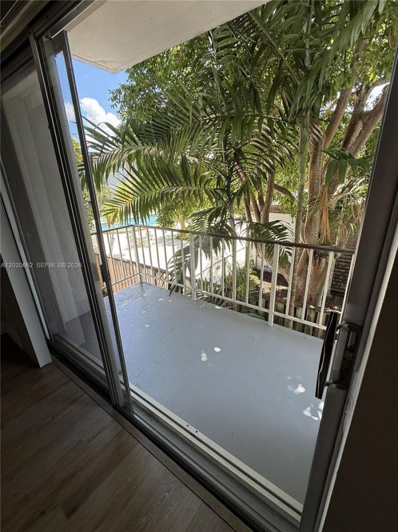9611 SW 77th Ave, Unit 206A, Miami, FL 33156 Photo