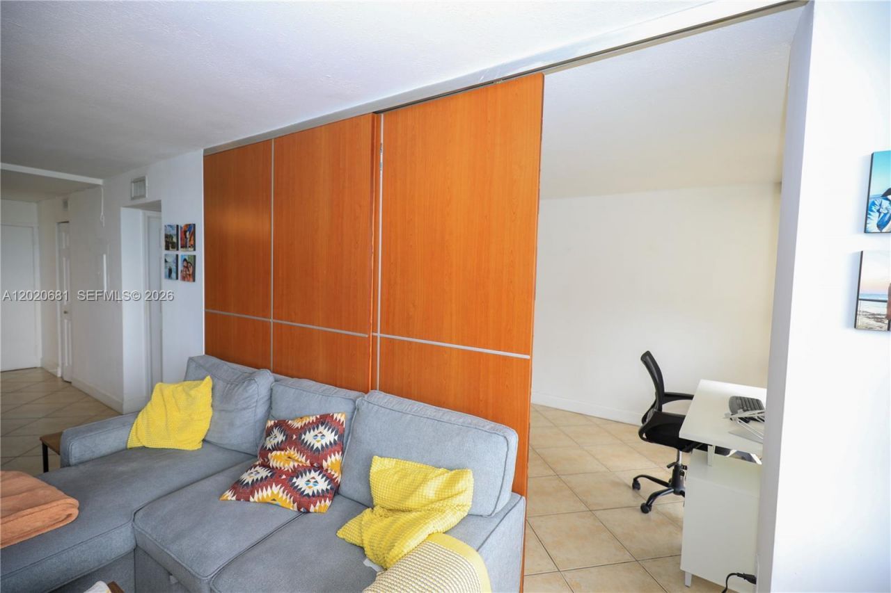 600 NE 36th St, Unit 710, Miami, FL 33137 Photo