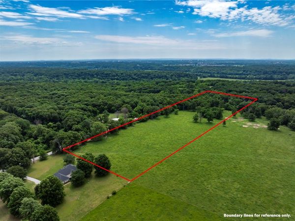 13434 43 Highway , Siloam Springs, AR 72761