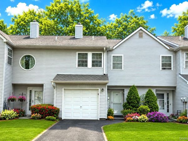 507 Sara Circle, Port Jefferson Station, NY 11776
