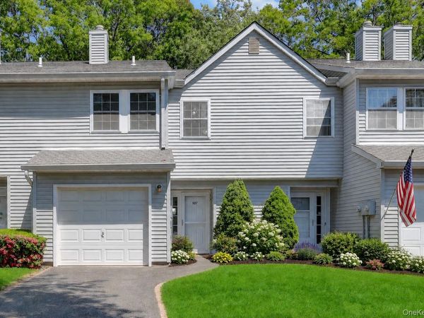 507 Sara Circle, Port Jefferson Station, NY 11776
