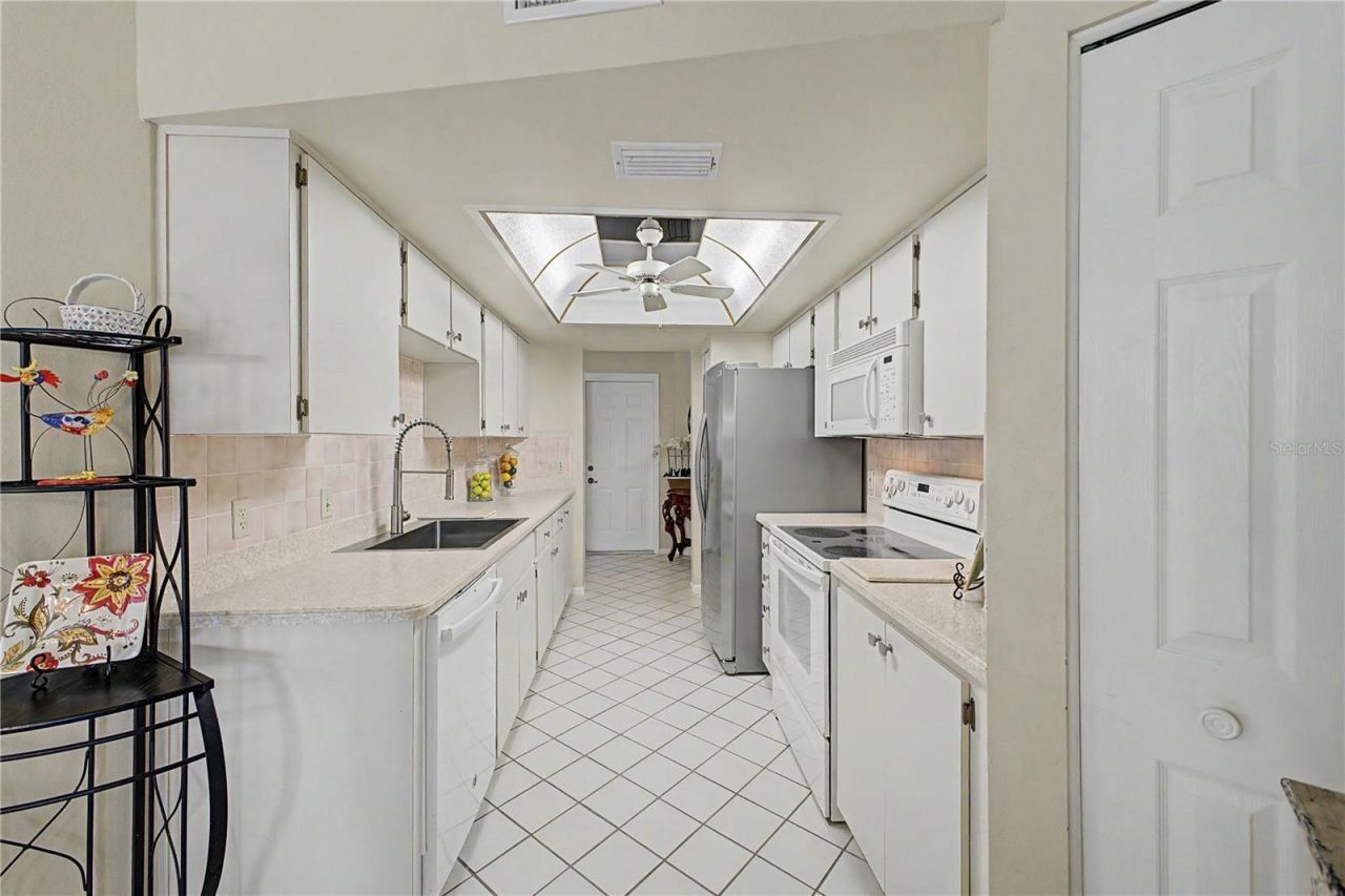 2662 Appleleaf Court, Spring Hill, FL 34606 Photo
