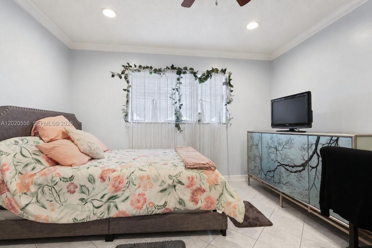 2219 Polk St , Unit 5A, Hollywood, FL 33020 Photo