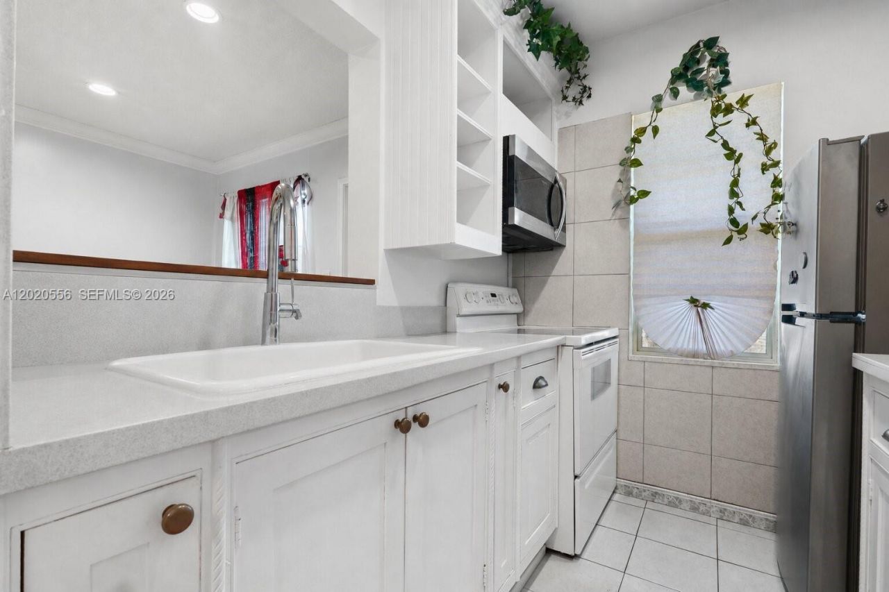 2219 Polk St , Unit 5A, Hollywood, FL 33020 Photo