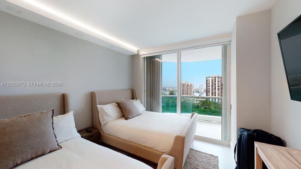 7000 Island Blvd, Unit 1808, Aventura, FL 33160 Photo