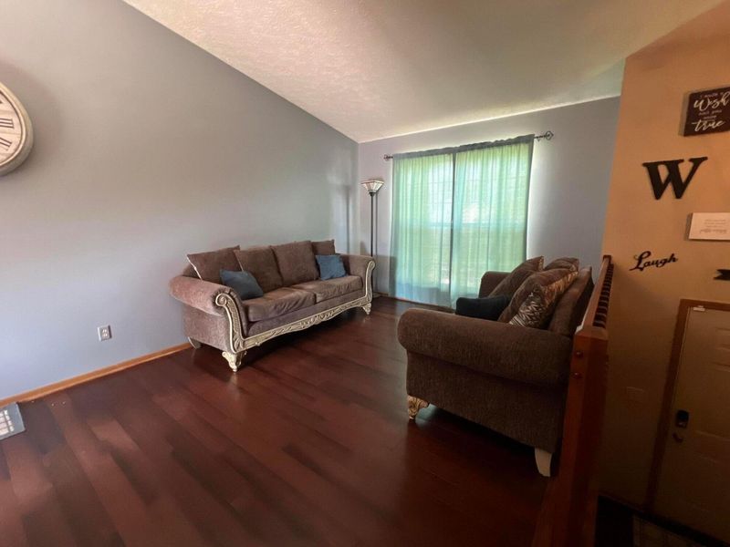 433 Hances Drive, Blacklick, OH 43004 Photo 9