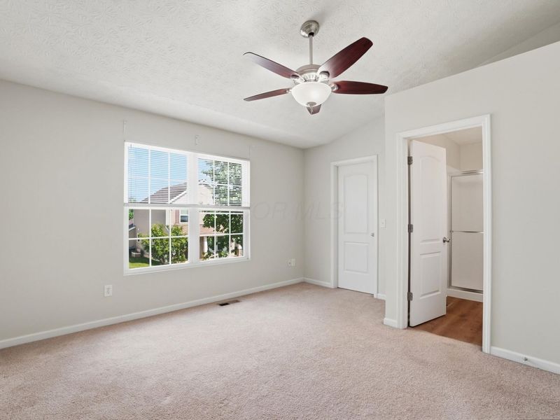 9275 Polaris Green Drive, Columbus, OH 43240 Photo 32