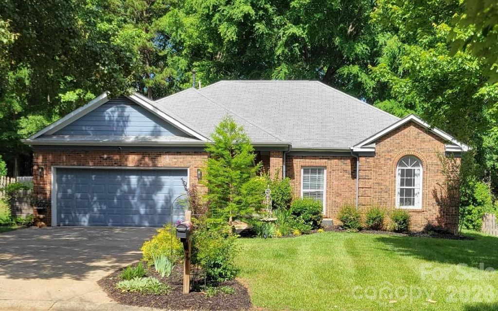 11219 Isthmus Court , Charlotte, NC 28215 Main Photo