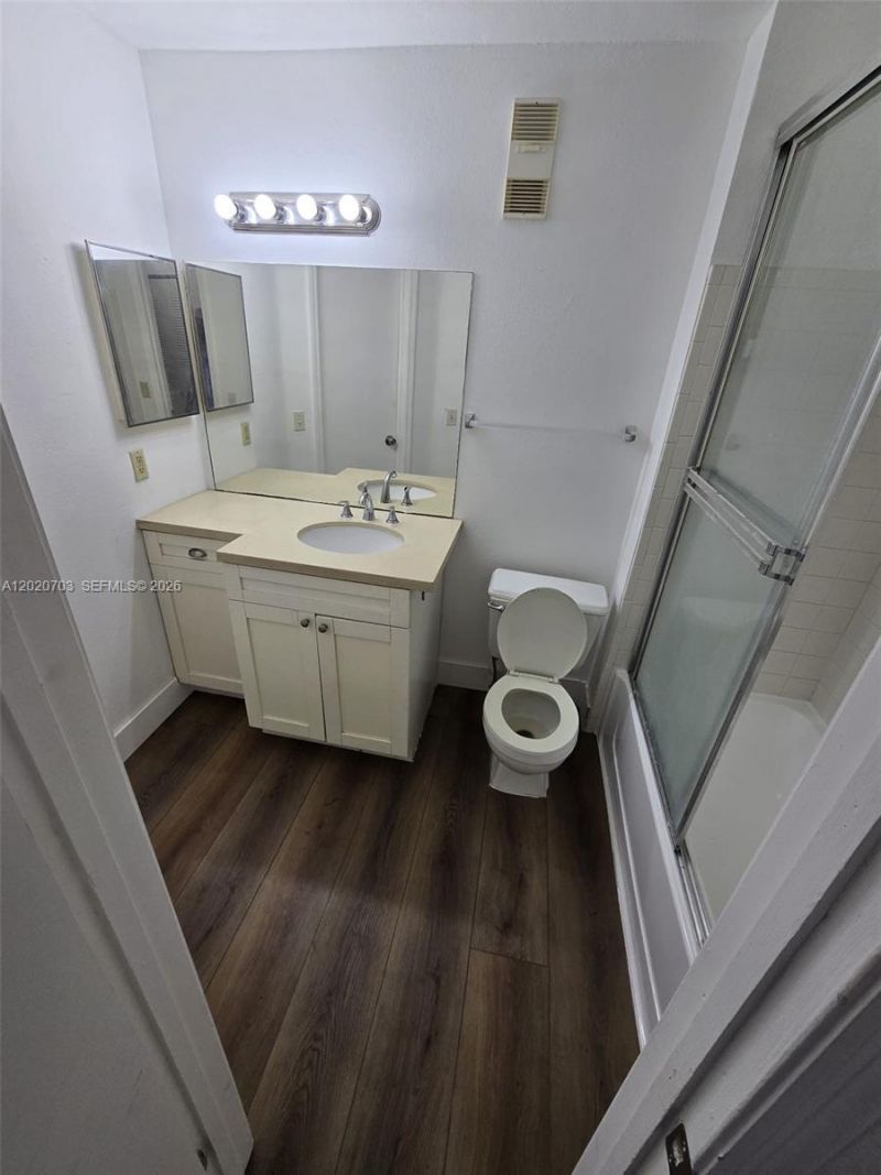 3340 N Pinewalk Dr N , Unit 1518, Margate, FL 33063 Photo