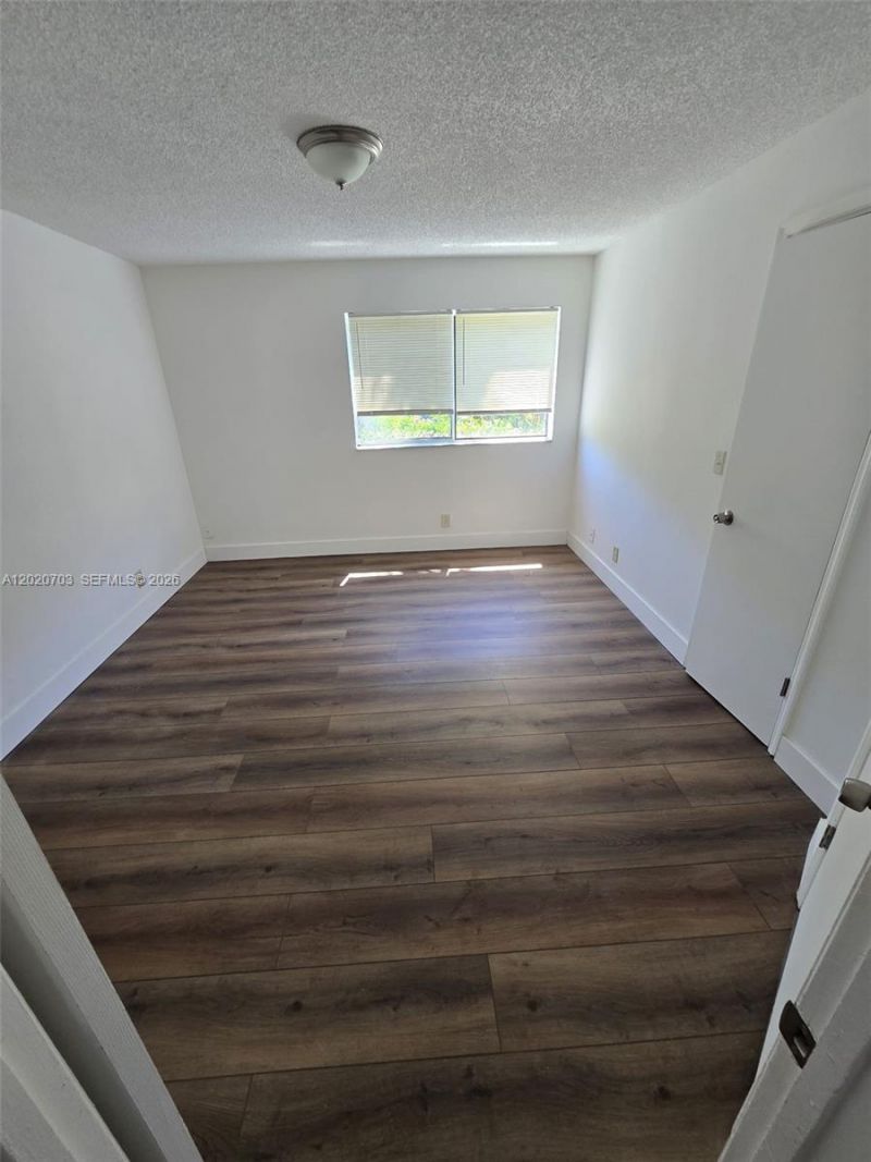 3340 N Pinewalk Dr N , Unit 1518, Margate, FL 33063 Photo