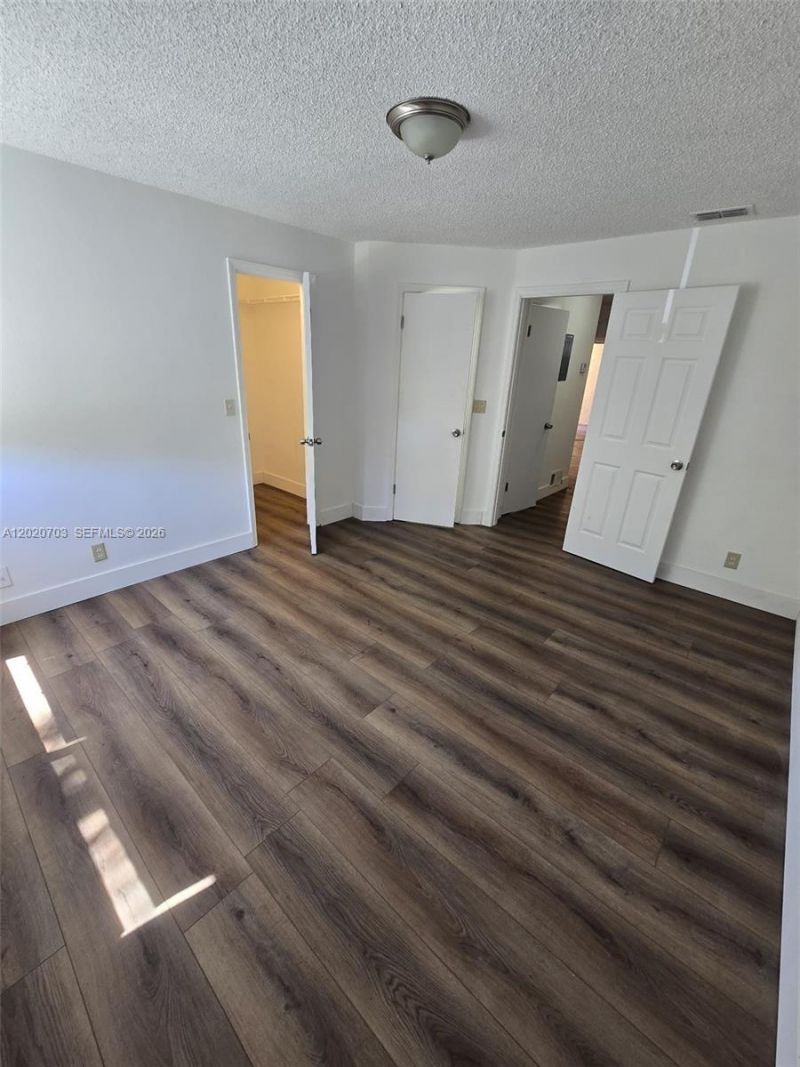 3340 N Pinewalk Dr N , Unit 1518, Margate, FL 33063 Photo