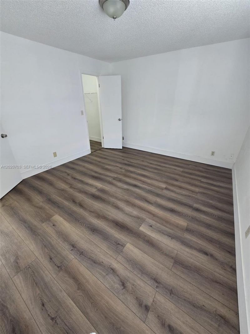 3340 N Pinewalk Dr N , Unit 1518, Margate, FL 33063 Photo