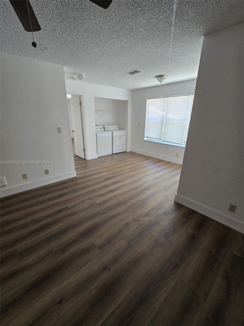 3340 N Pinewalk Dr N , Unit 1518, Margate, FL 33063 Photo