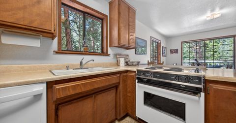 124 Marion Trail, Lake Almanor, CA 96020 Photo