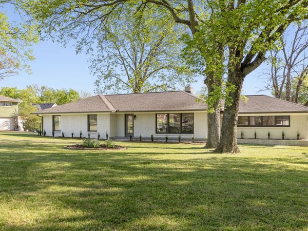 305 Shepherd Hills Dr, Madison, TN 37115