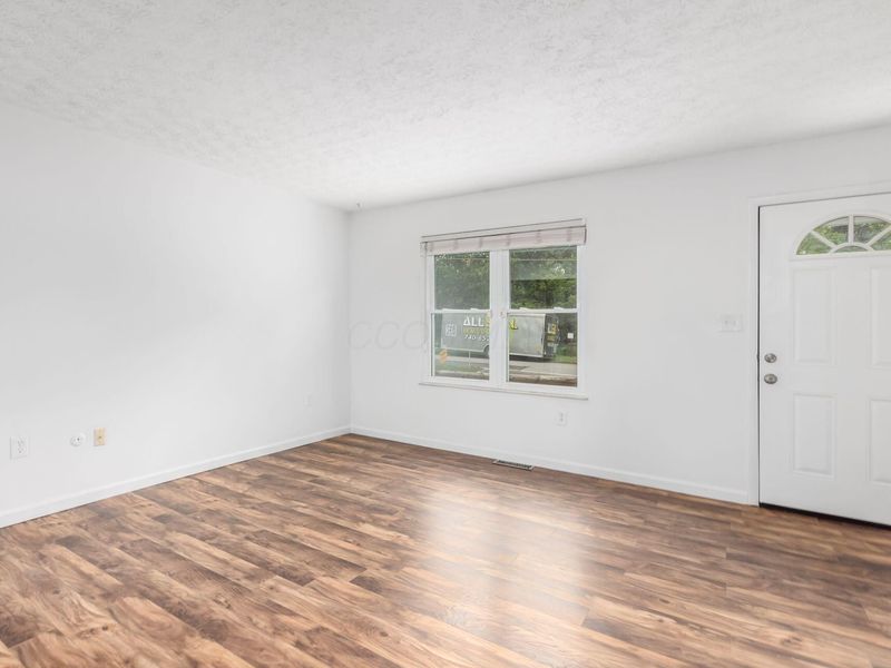 2463 Brown Road, Grove City, OH 43123 Photo 7
