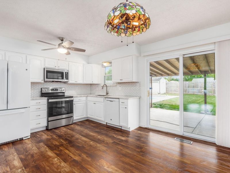 2463 Brown Road, Grove City, OH 43123 Photo 9