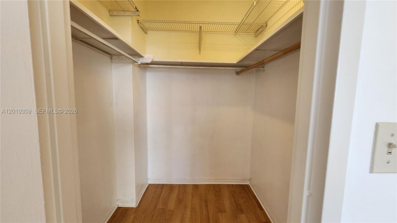 7441 Wayne, Unit 8-O, Miami Beach, FL 33141 Photo
