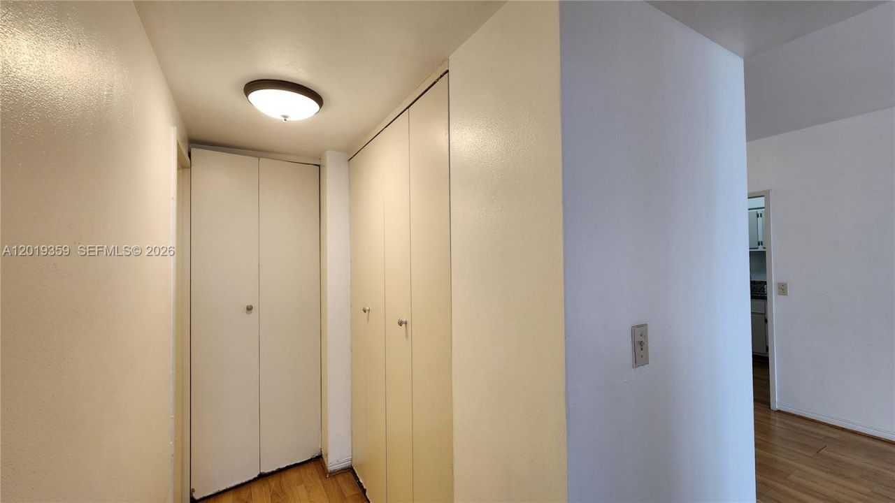 7441 Wayne, Unit 8-O, Miami Beach, FL 33141 Photo