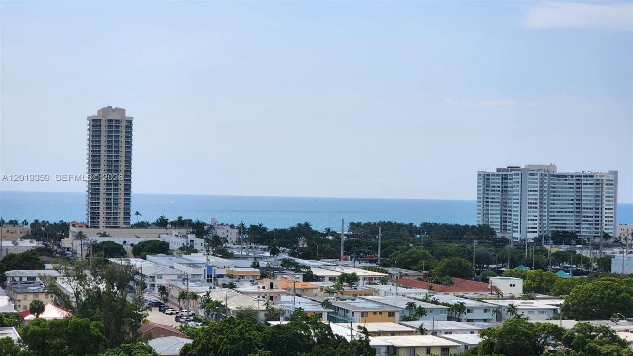 7441 Wayne, Unit 8-O, Miami Beach, FL 33141 Photo