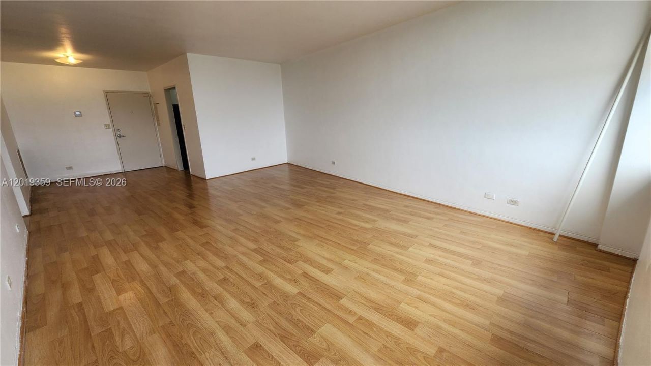 7441 Wayne, Unit 8-O, Miami Beach, FL 33141 Photo