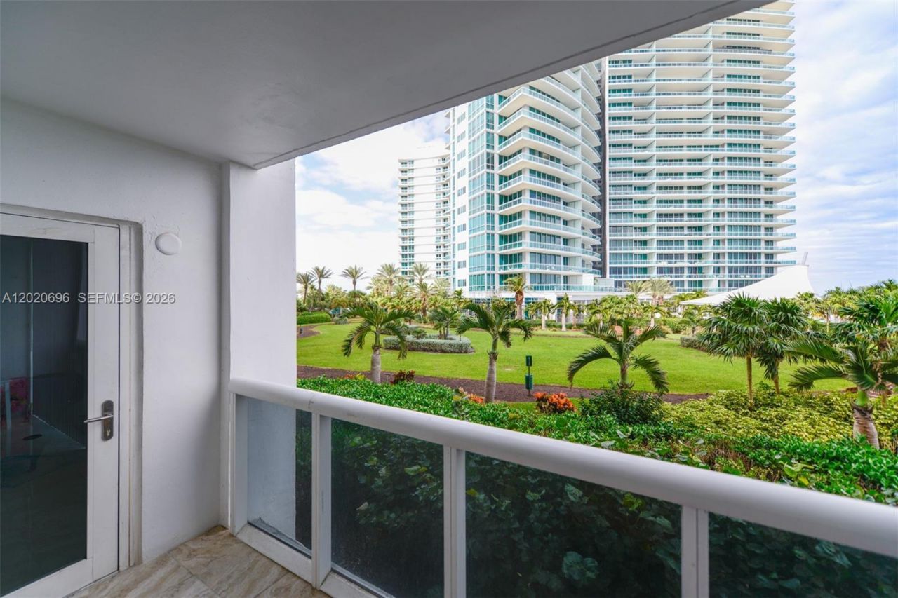 10275 Collins Ave , Unit 307, Bal Harbour, FL 33154 Photo
