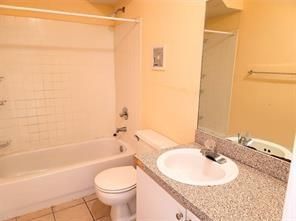 17255 SW 95th Avenue, Unit 208, Palmetto Bay, FL 33157 Photo