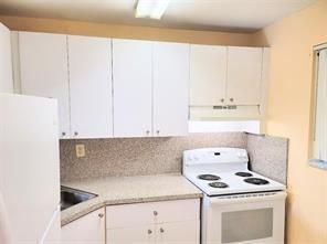 17255 SW 95th Avenue, Unit 208, Palmetto Bay, FL 33157 Photo