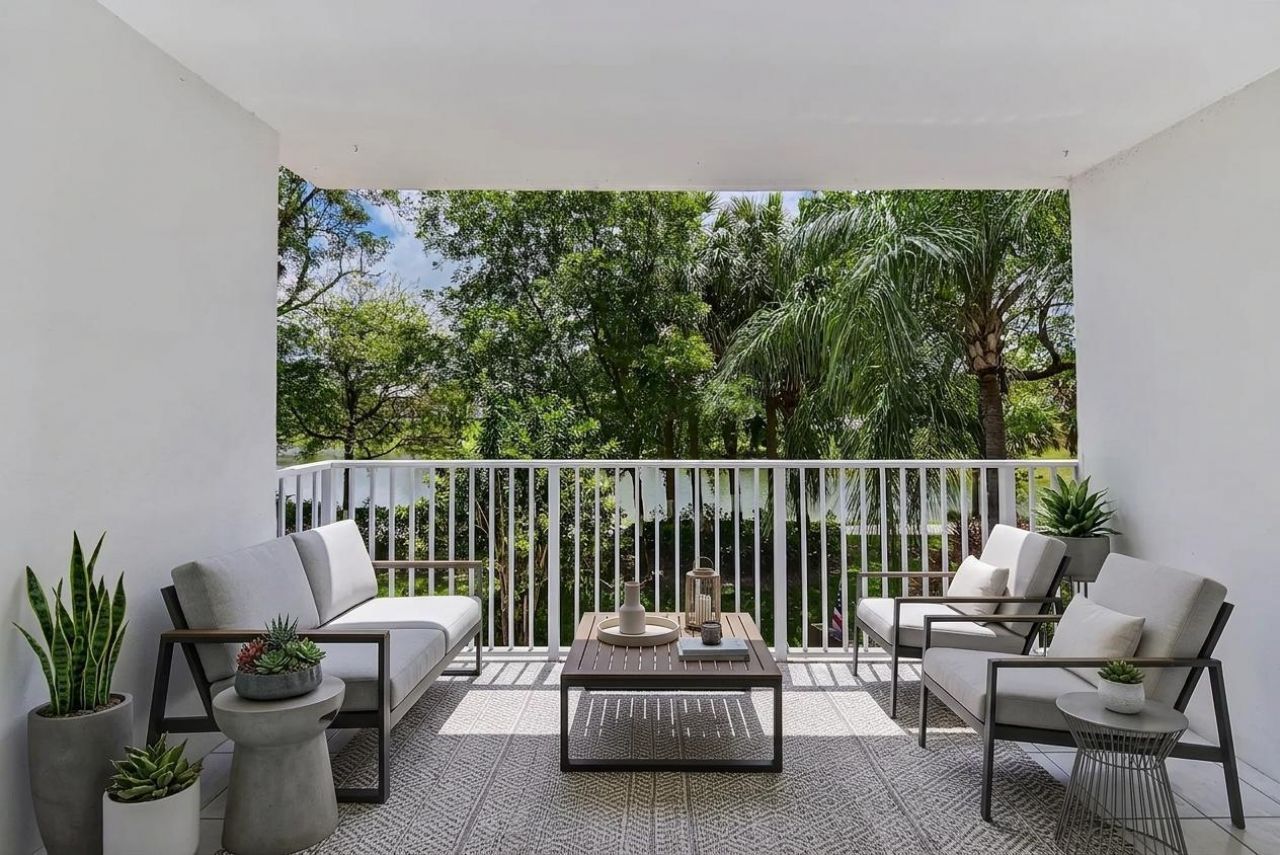 3850 Washington Street, Unit #212, Hollywood, FL 33021 Photo