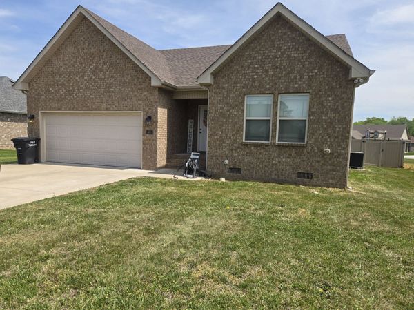 40 Daffodil Dr, Tullahoma, TN 37388