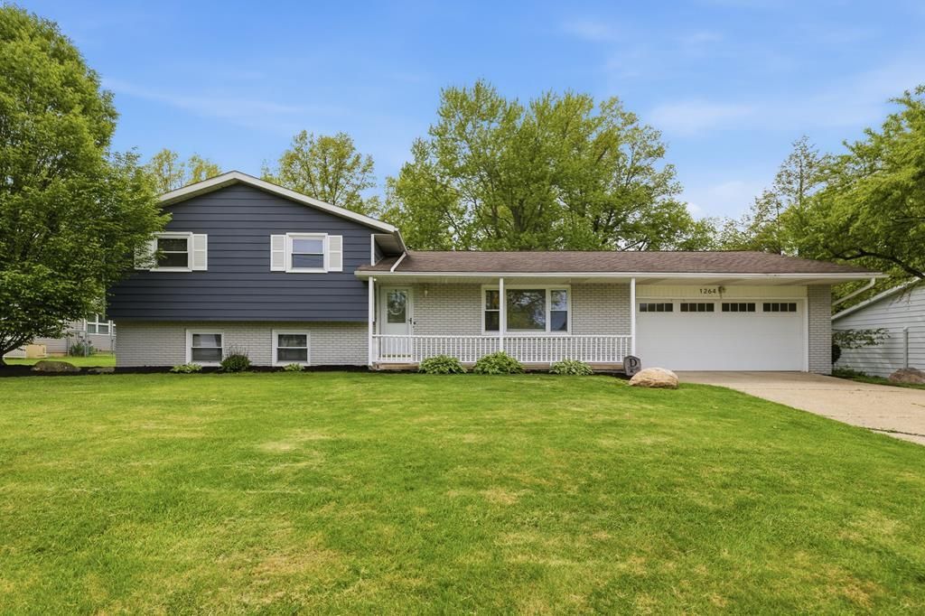 1264 Columbus Circle North, Ashland, OH 44805 Main Photo
