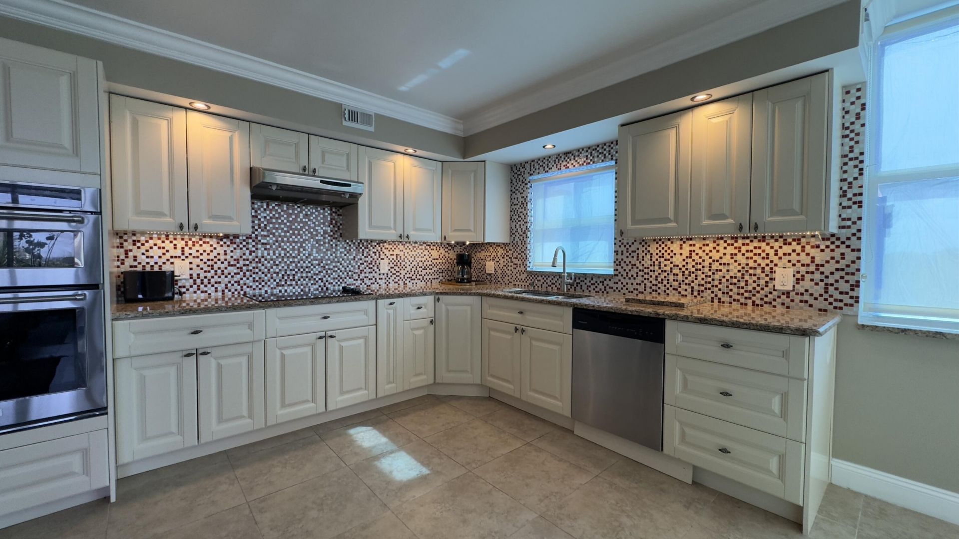 5200 N Ocean Boulevard, Unit 511a, Lauderdale by the Sea, FL 33308 Photo