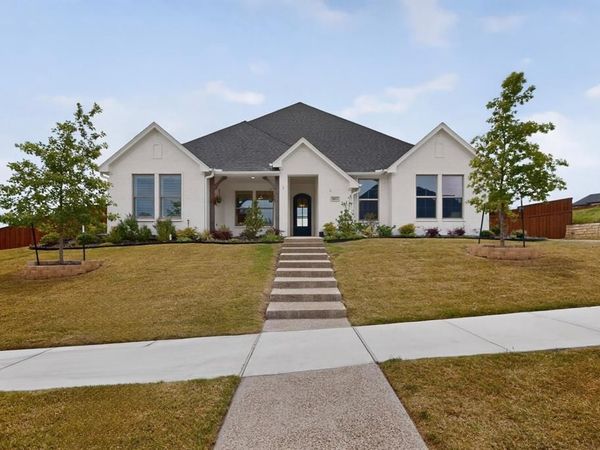 10813 Alta Sierra Drive , Benbrook, TX 76126