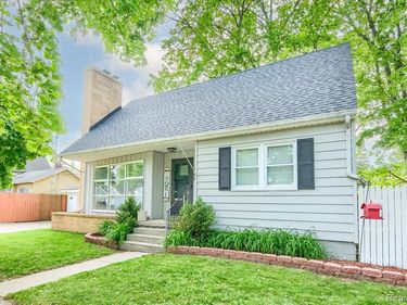 825 N Monroe Street , Lapeer, MI 48446