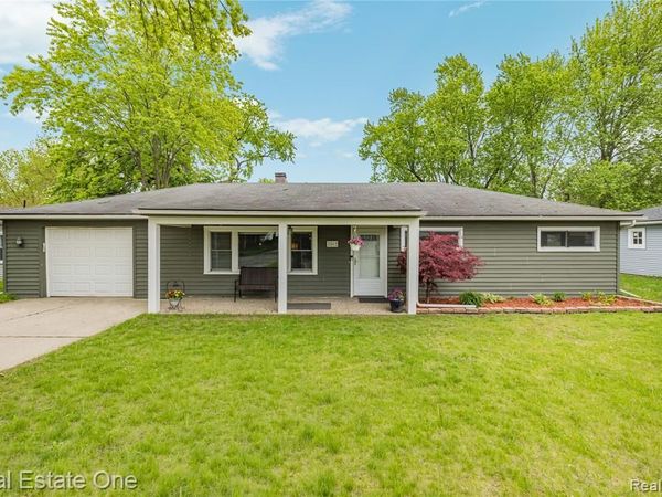 2262 Kohler Street, Waterford Twp, MI 48329