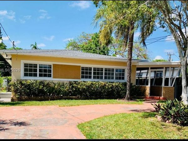 4035 SW 11th St , Miami, FL 33134