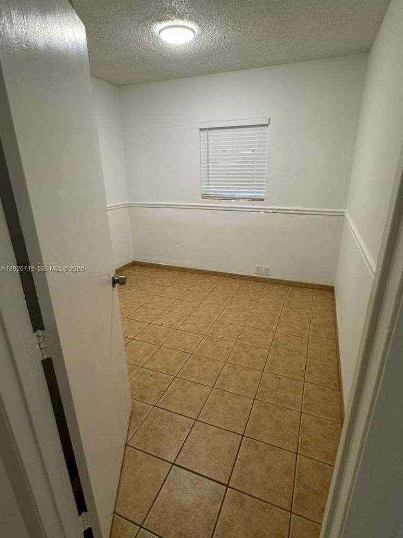 4035 SW 11th St , Miami, FL 33134 Photo