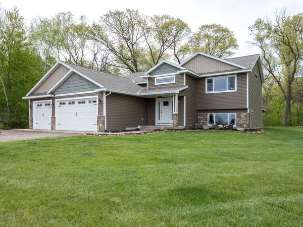7956 325th Avenue NW, Princeton, MN 55371