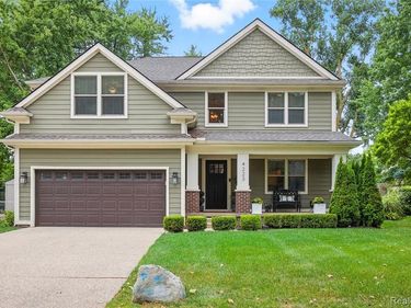 4223 Hampton Boulevard, Royal Oak, MI 48073