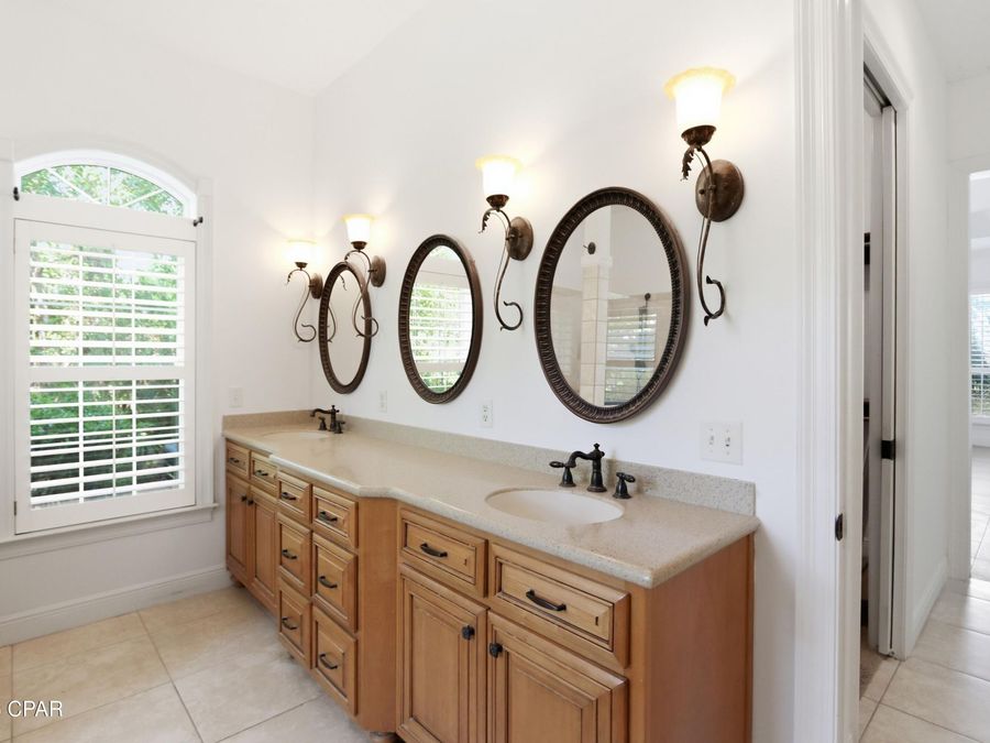 Property Image 92