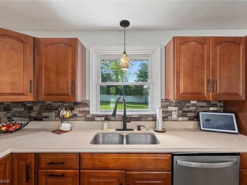 1264 Columbus Circle N, Ashland, OH 44805 Photo 6