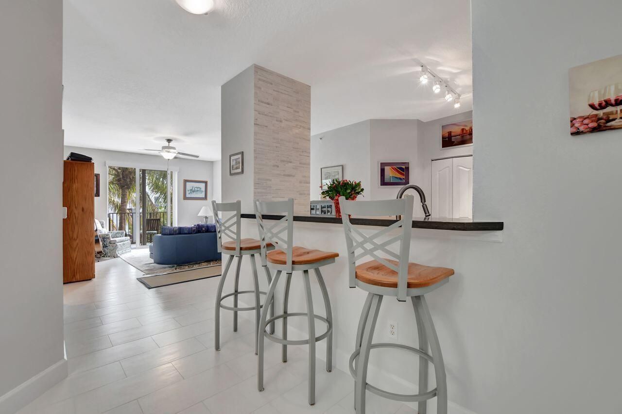 250 NE 3rd Avenue, Unit 1408, Delray Beach, FL 33444 Photo
