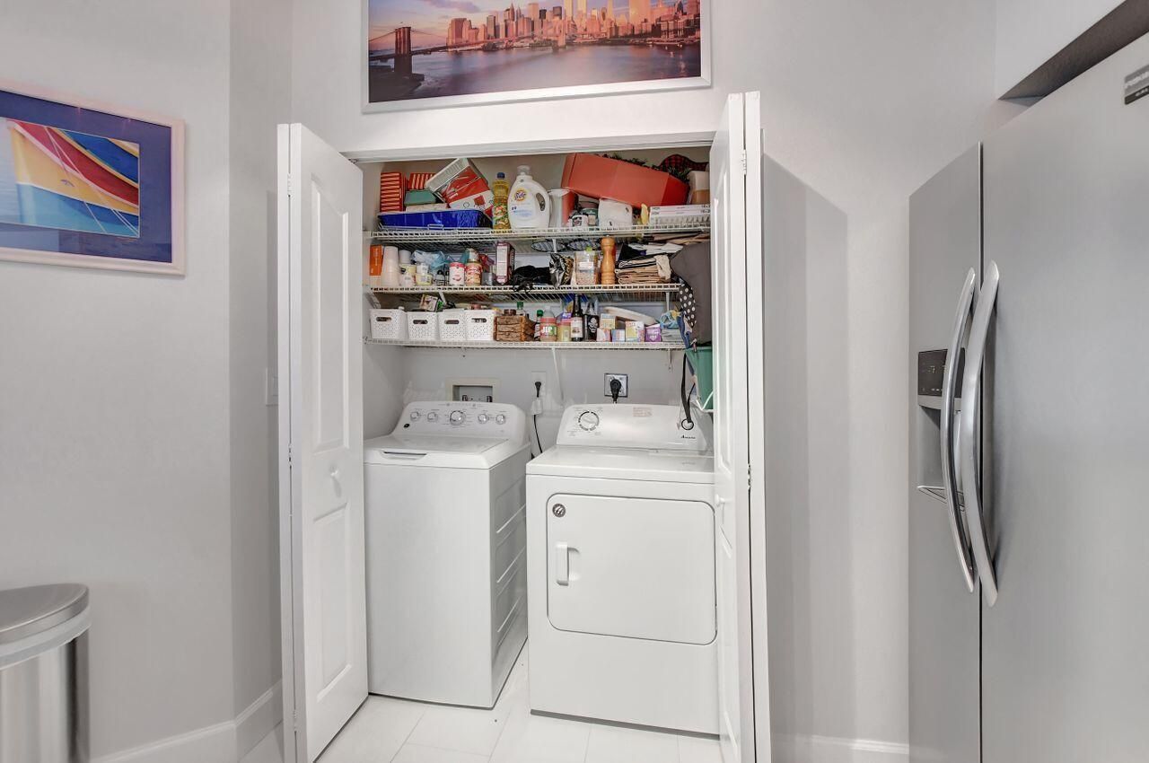 250 NE 3rd Avenue, Unit 1408, Delray Beach, FL 33444 Photo