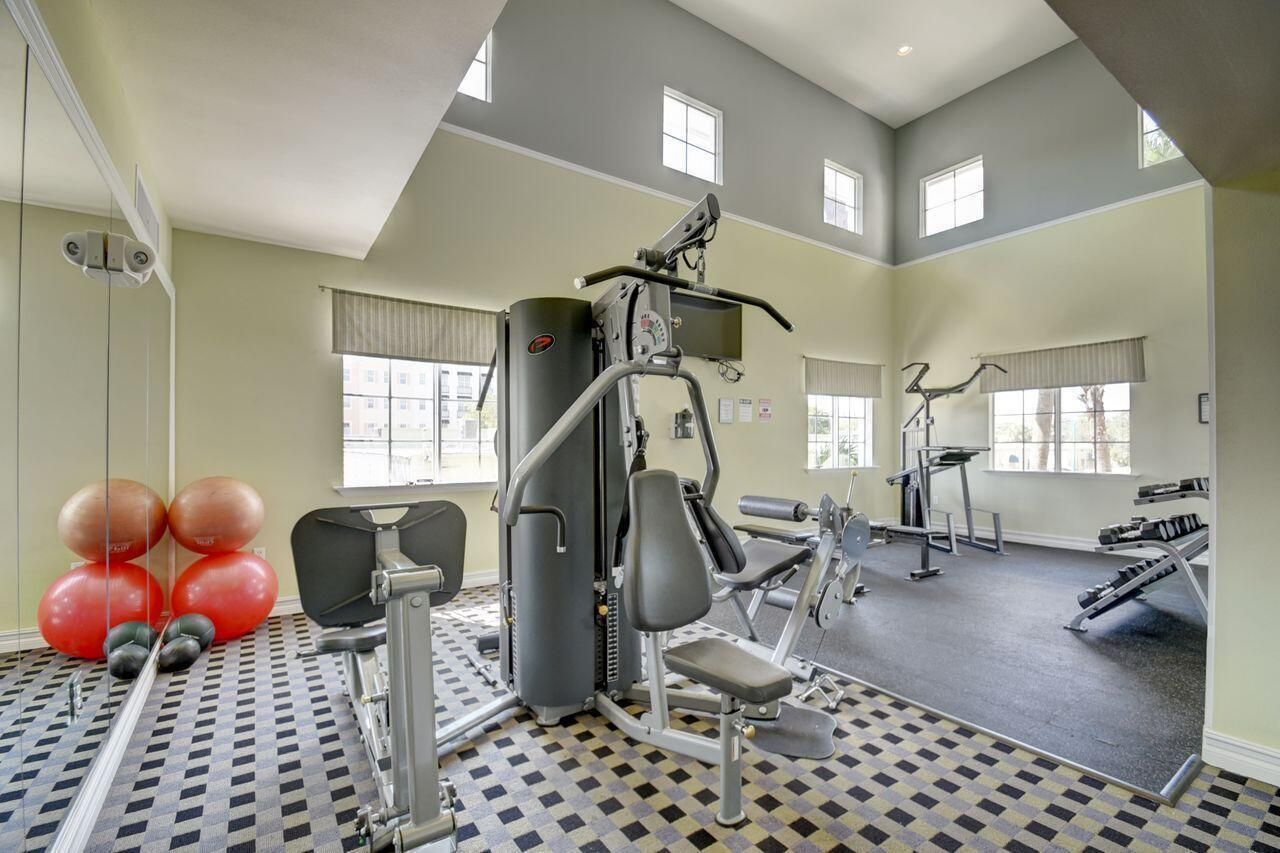 250 NE 3rd Avenue, Unit 1408, Delray Beach, FL 33444 Photo