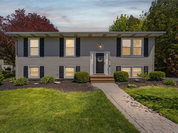8 Westwood Drive , Auburn, NY 13021